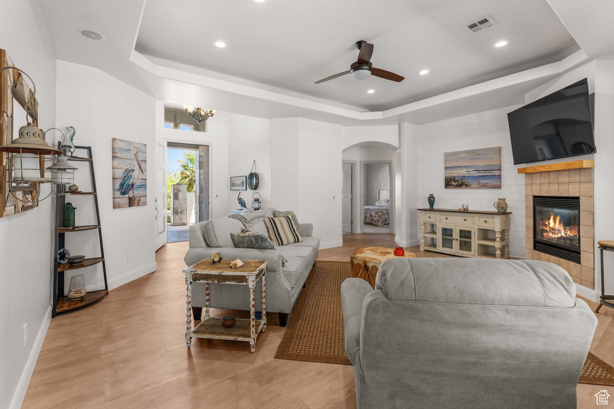 KNOLLS AT GREEN SPRING - Residential