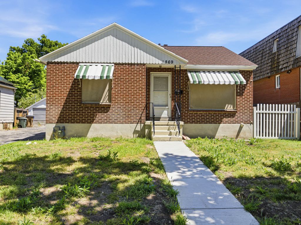 Photo of 1869 S 200 E, Salt Lake City, UT 84115 (MLS # 2156243)
