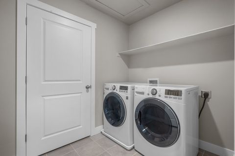 Tiny photo for 906 N APPLE SEED LN, Santaquin, UT 84655 (MLS # 2150386)