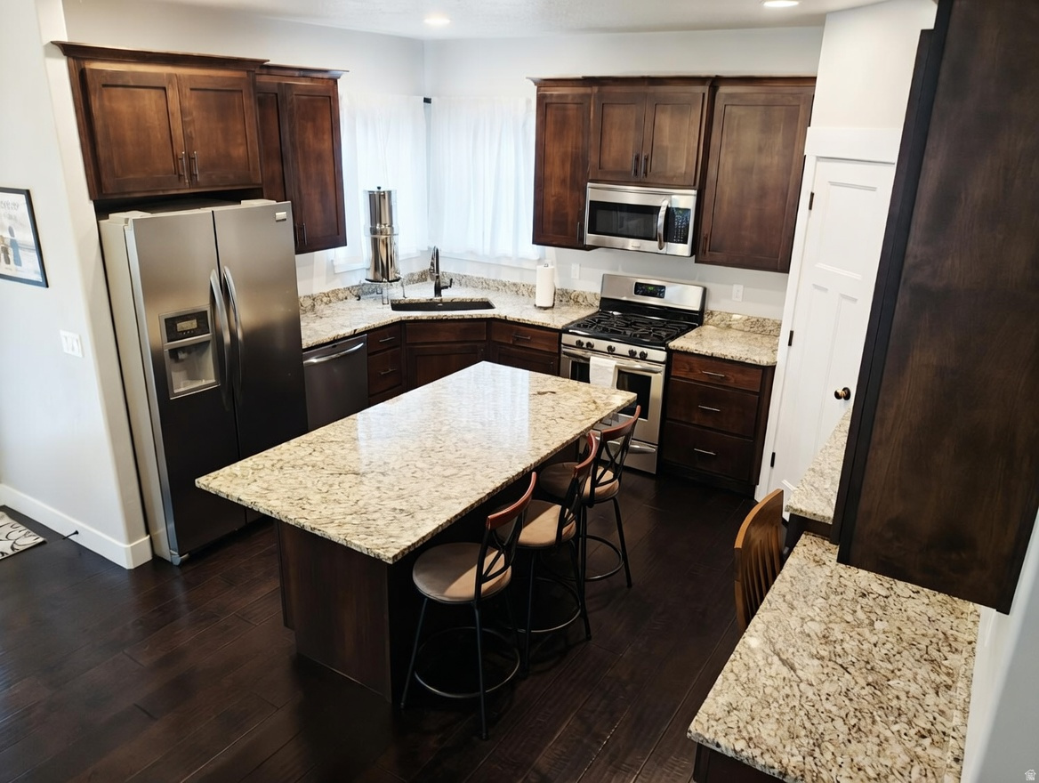 OAKRIDGE COVE - Residential