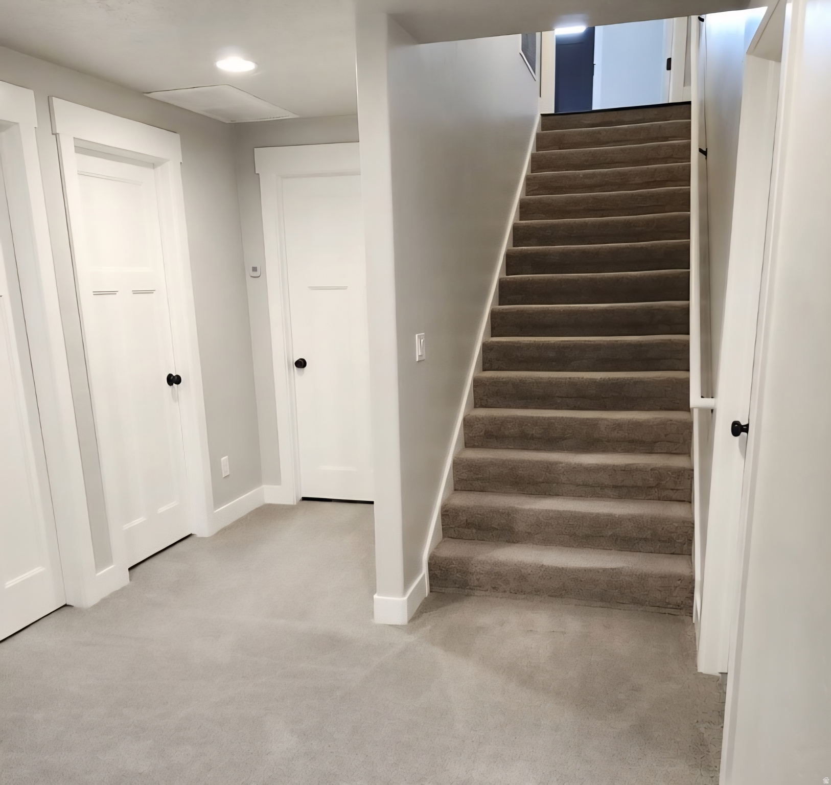 OAKRIDGE COVE - Residential