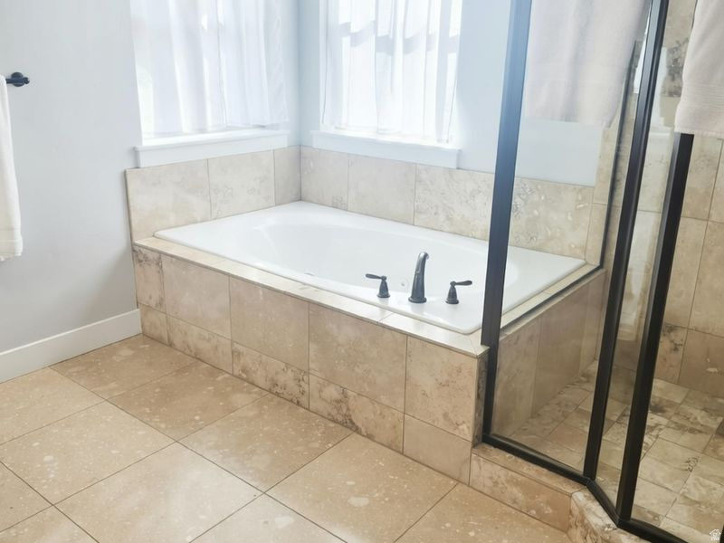 OAKRIDGE COVE - Residential