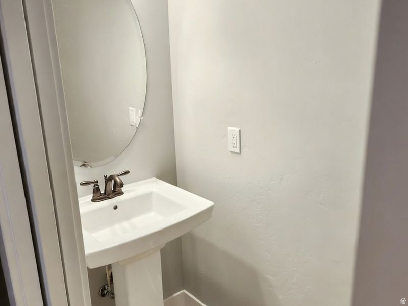 OAKRIDGE COVE - Residential