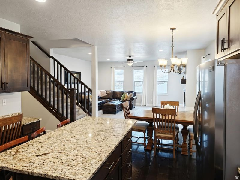 OAKRIDGE COVE - Residential