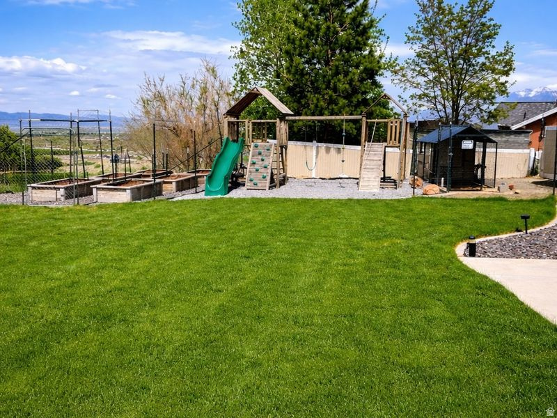 OAKRIDGE COVE - Residential