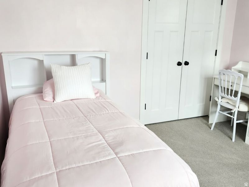 OAKRIDGE COVE - Residential