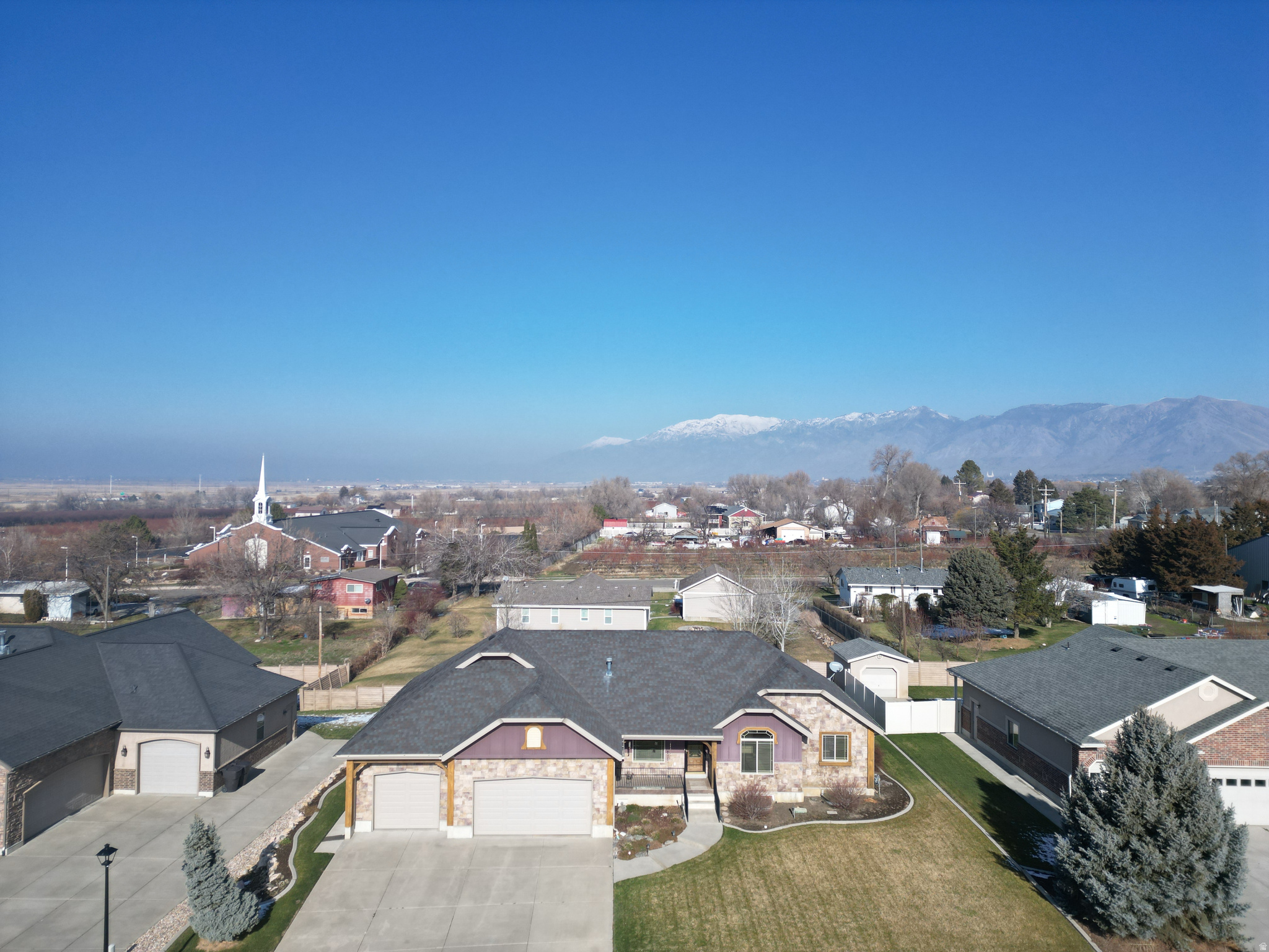 ORCHARD CREEK - Residential