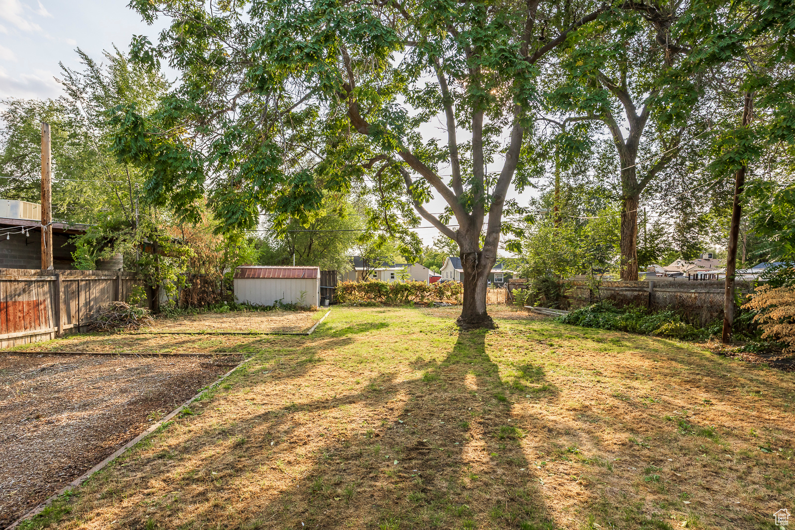 GLENDALE GARDENS - Residential