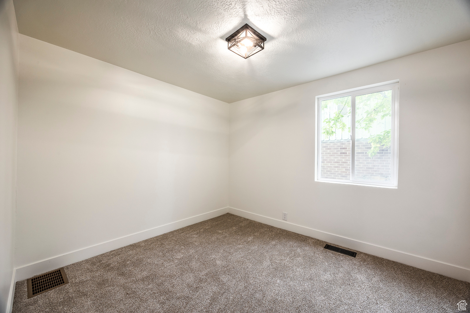 GLENDALE GARDENS - Residential