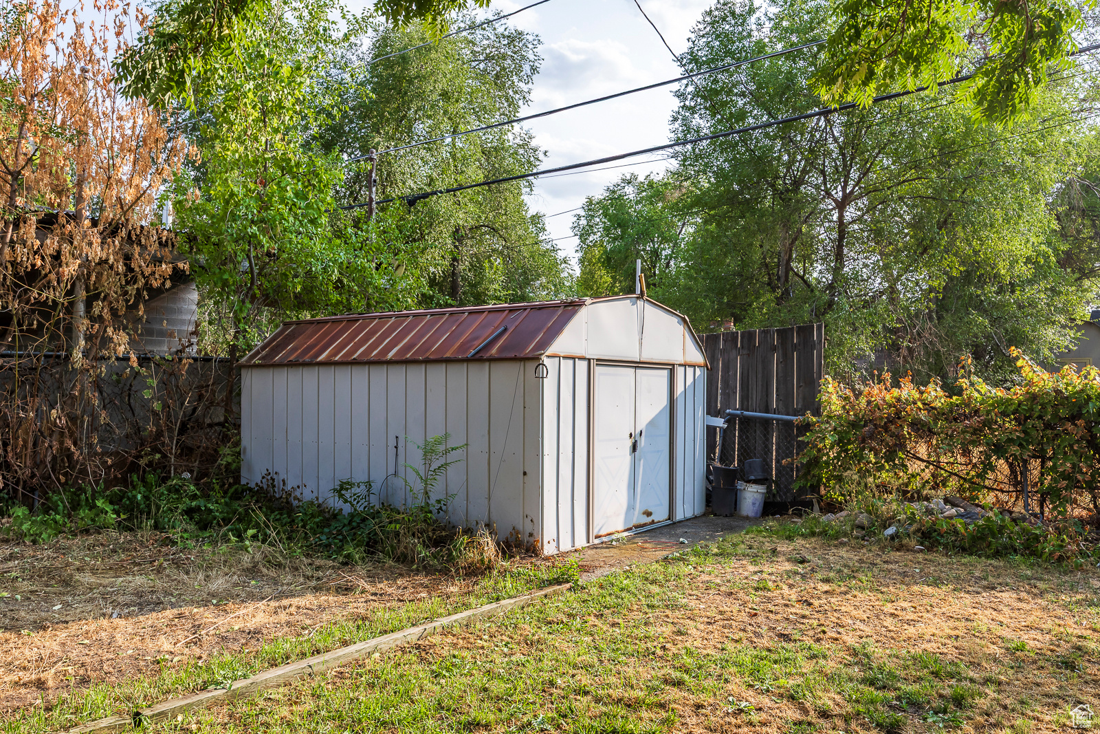 GLENDALE GARDENS - Residential