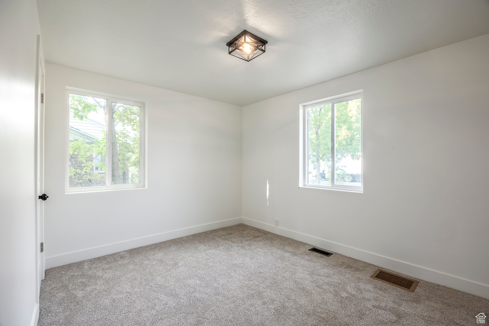 GLENDALE GARDENS - Residential