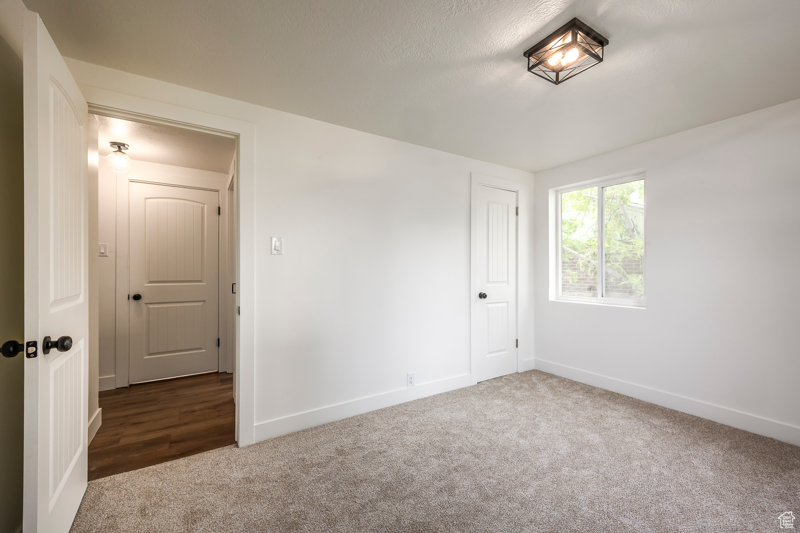 GLENDALE GARDENS - Residential