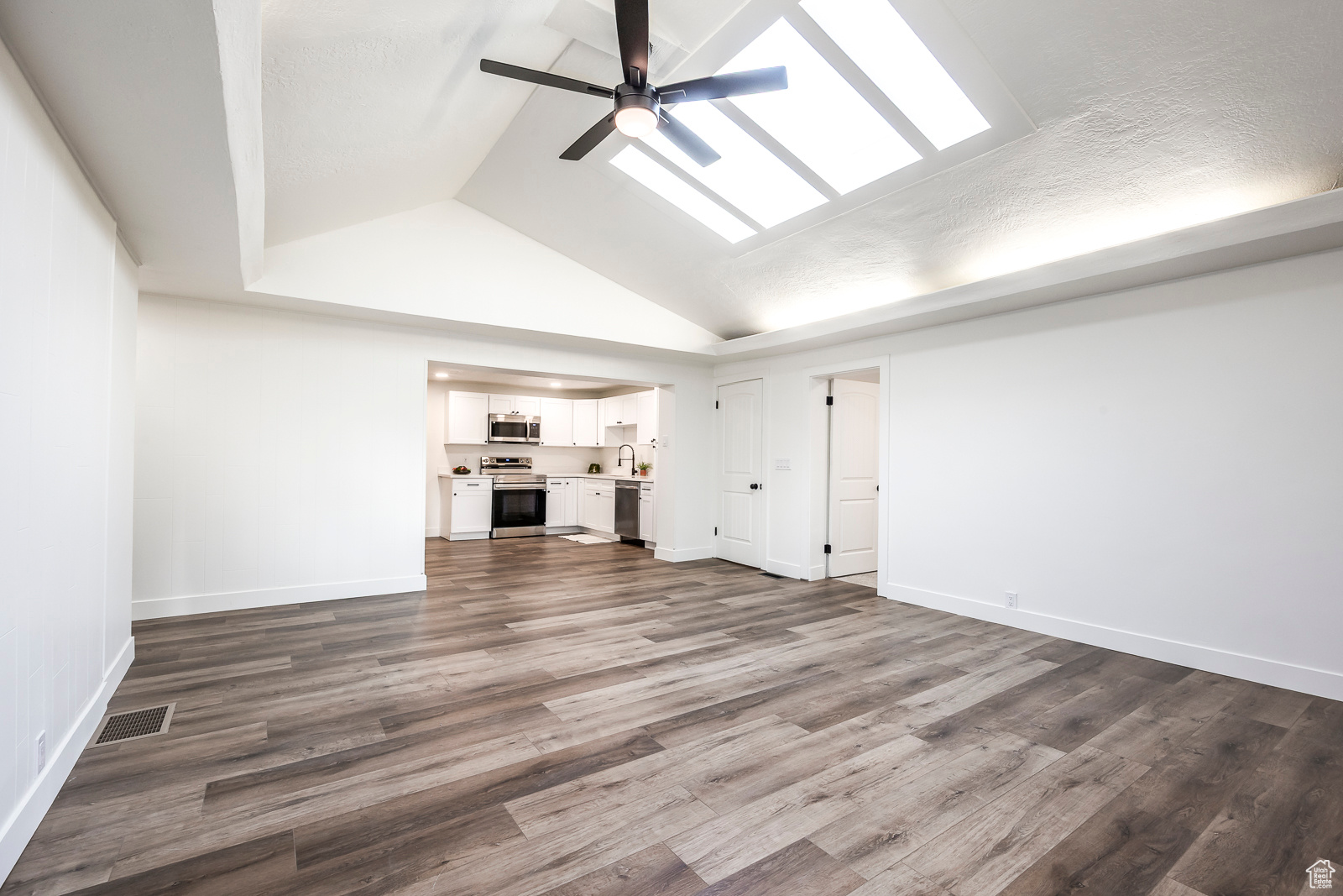 GLENDALE GARDENS - Residential
