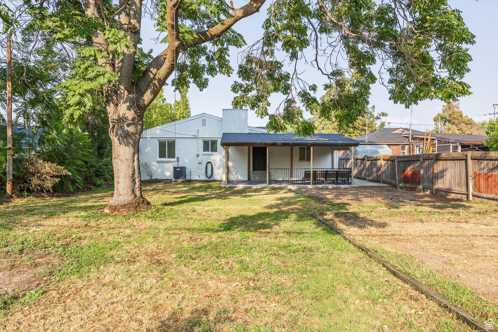 GLENDALE GARDENS - Residential