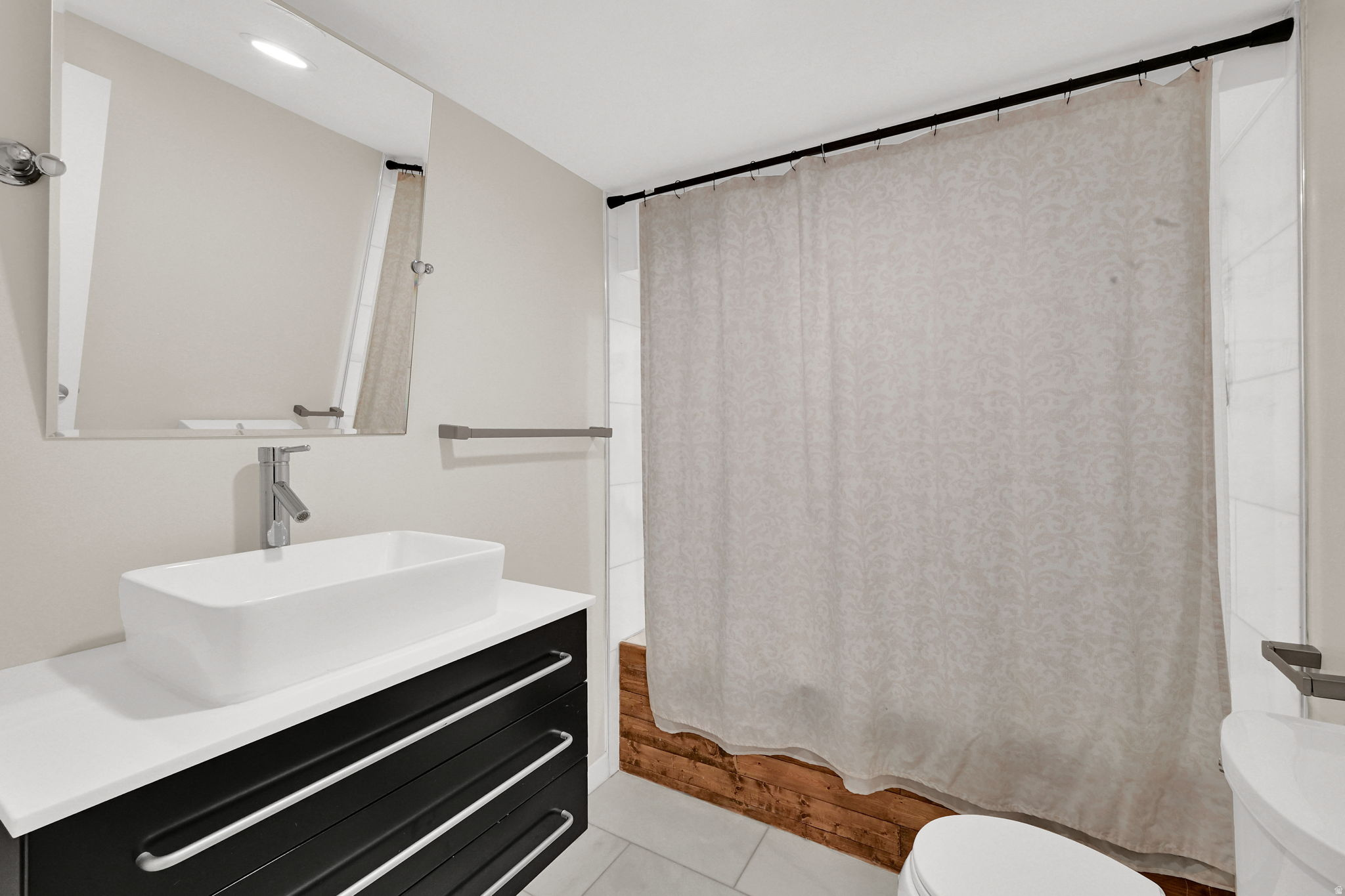 TERRACE VIEW - Residential