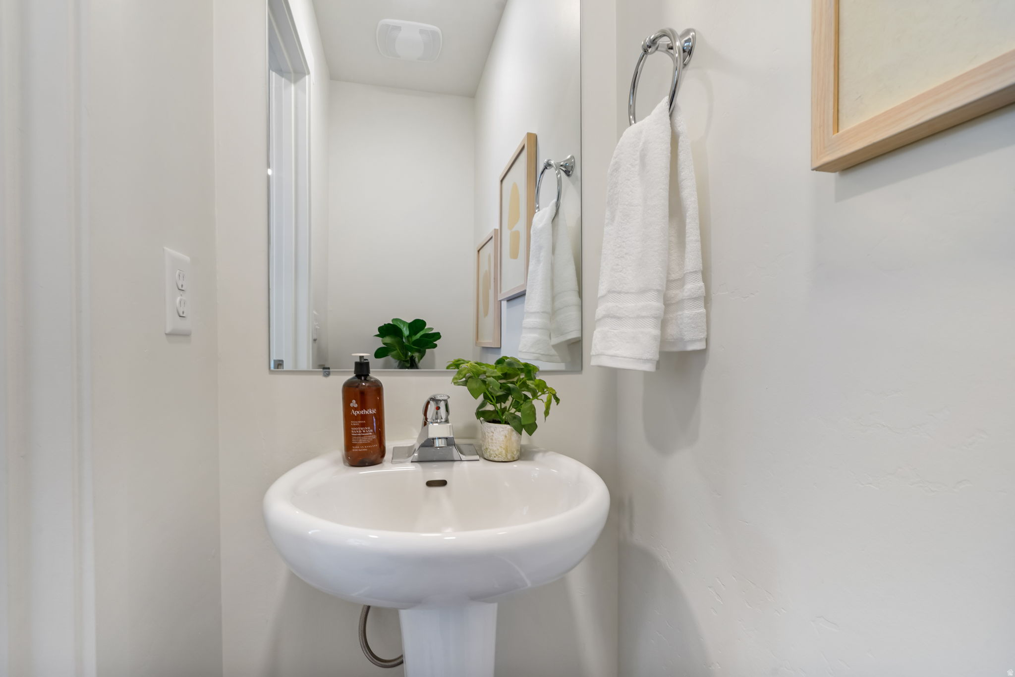 VILLAS AT THE POINT - Residential