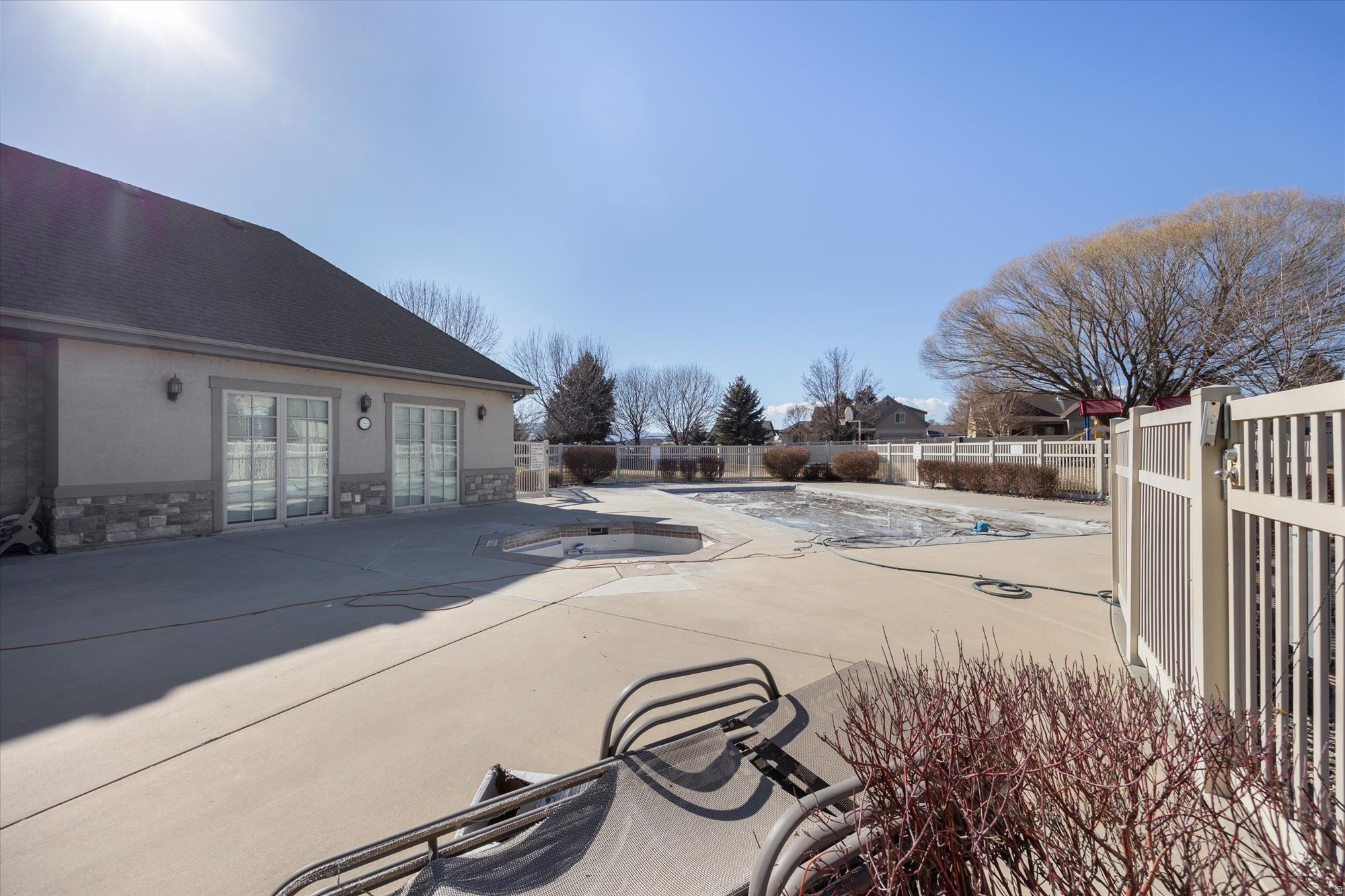 HAYMAKER RETREAT CONDO - Residential