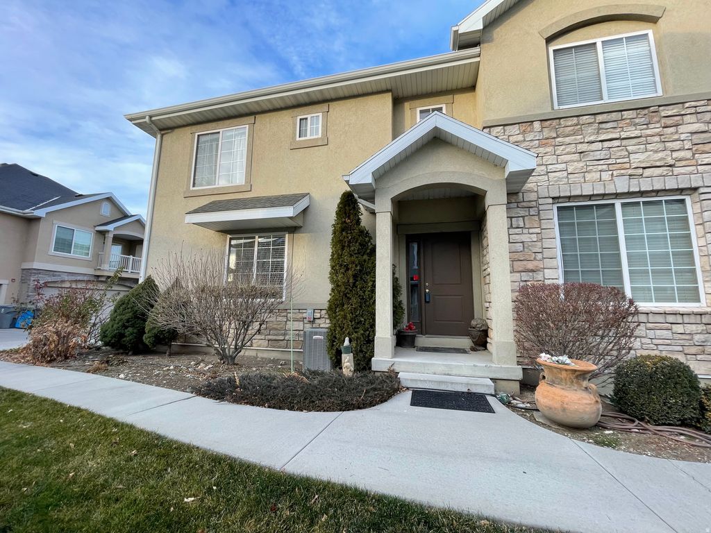Photo of 67 S 930 E, American Fork, UT 84003 (MLS # 2130024)