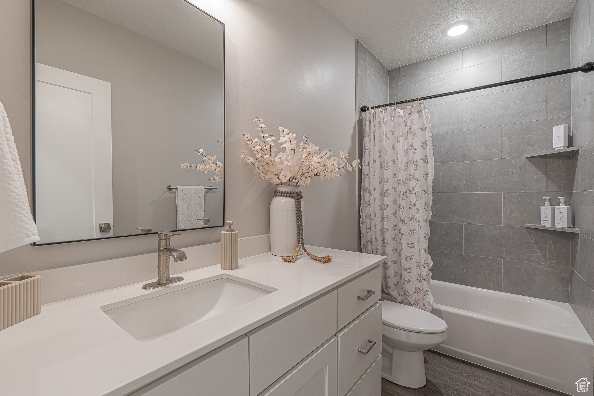 HIDDEN VALLEY SUBDIVISION PHASE 1 - Residential