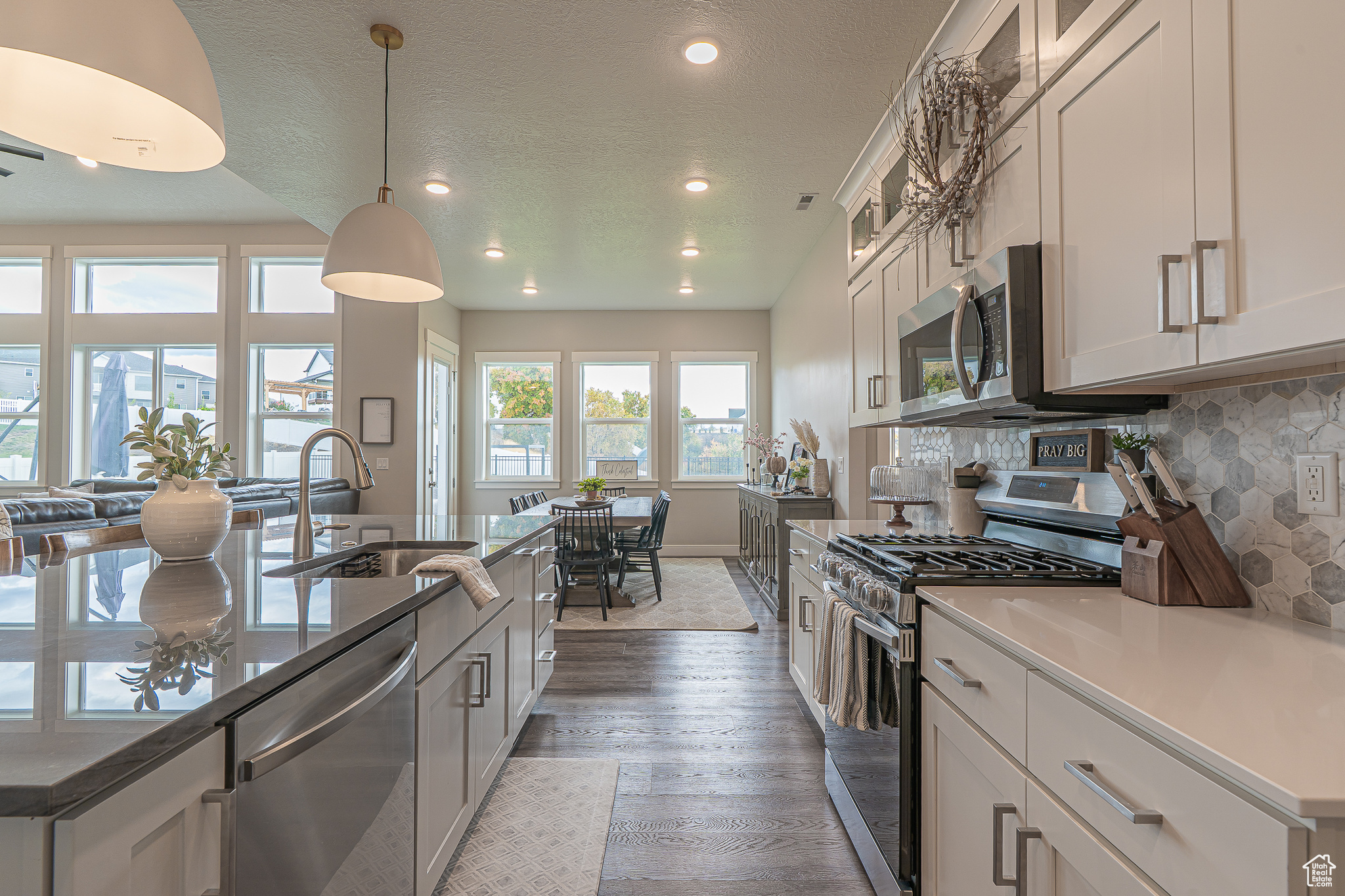 HIDDEN VALLEY SUBDIVISION PHASE 1 - Residential