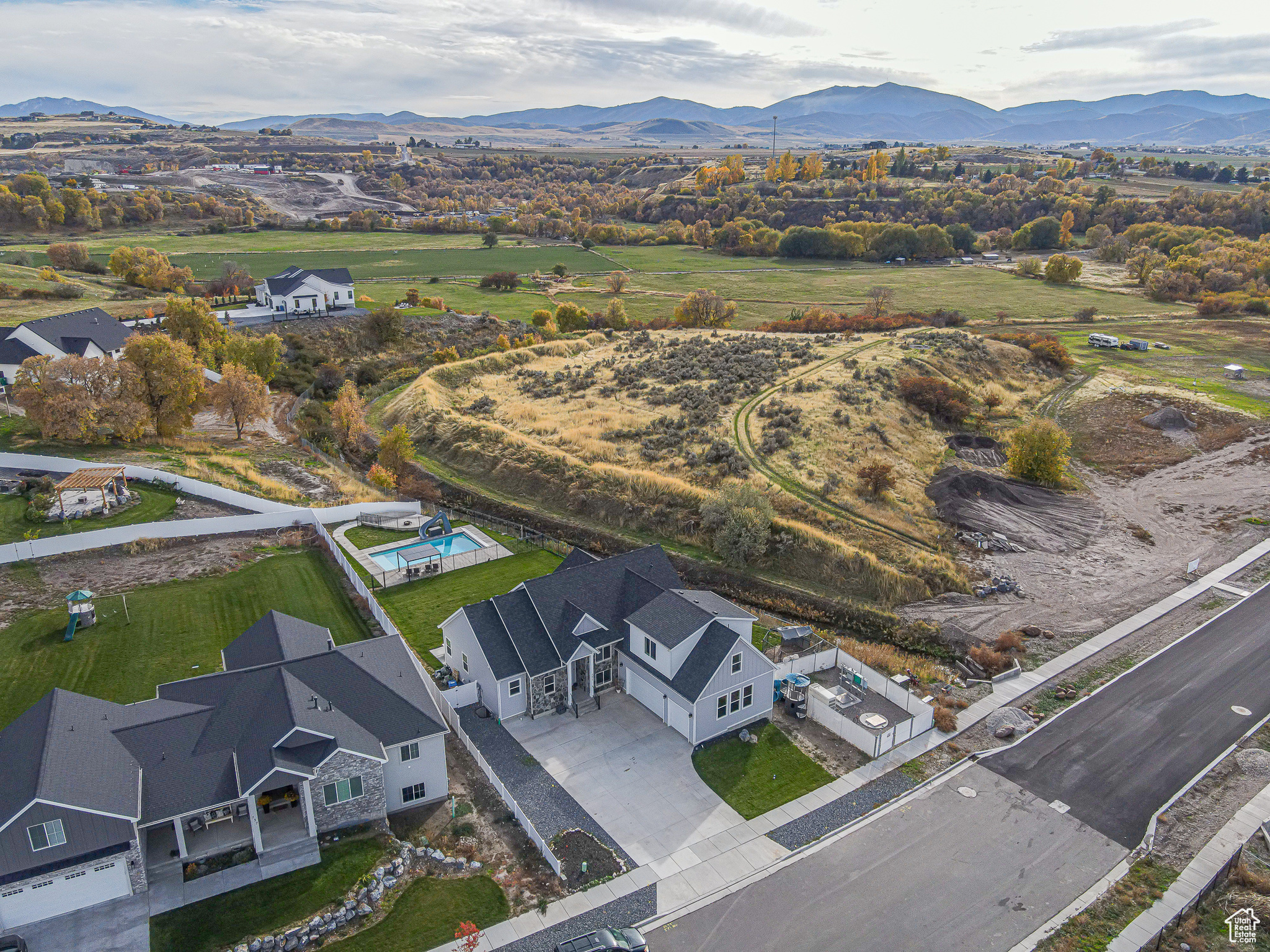 HIDDEN VALLEY SUBDIVISION PHASE 1 - Residential