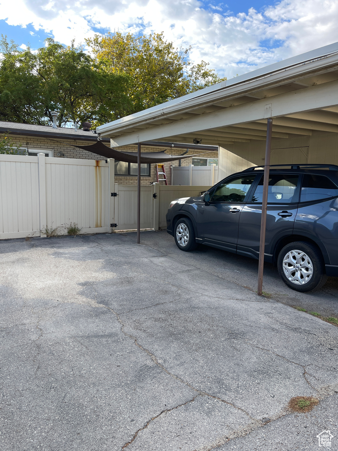 RIDGELAND DOWNS - Residential
