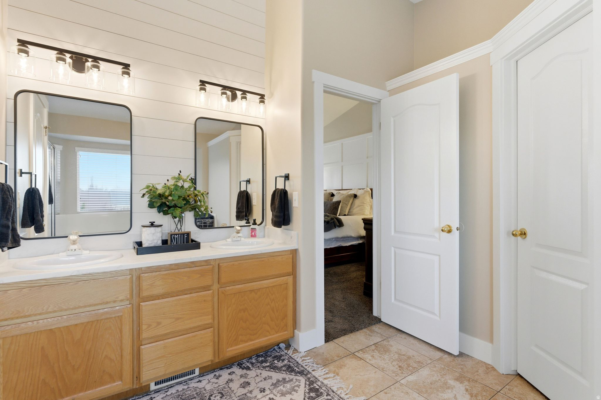 MT VIEW EST - Residential