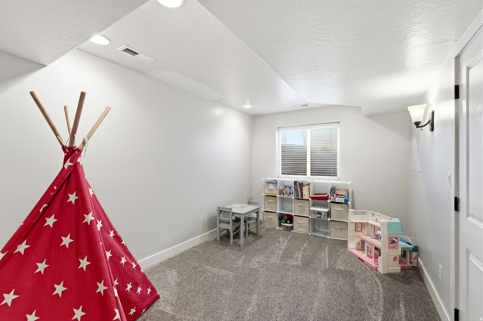 MT VIEW EST - Residential