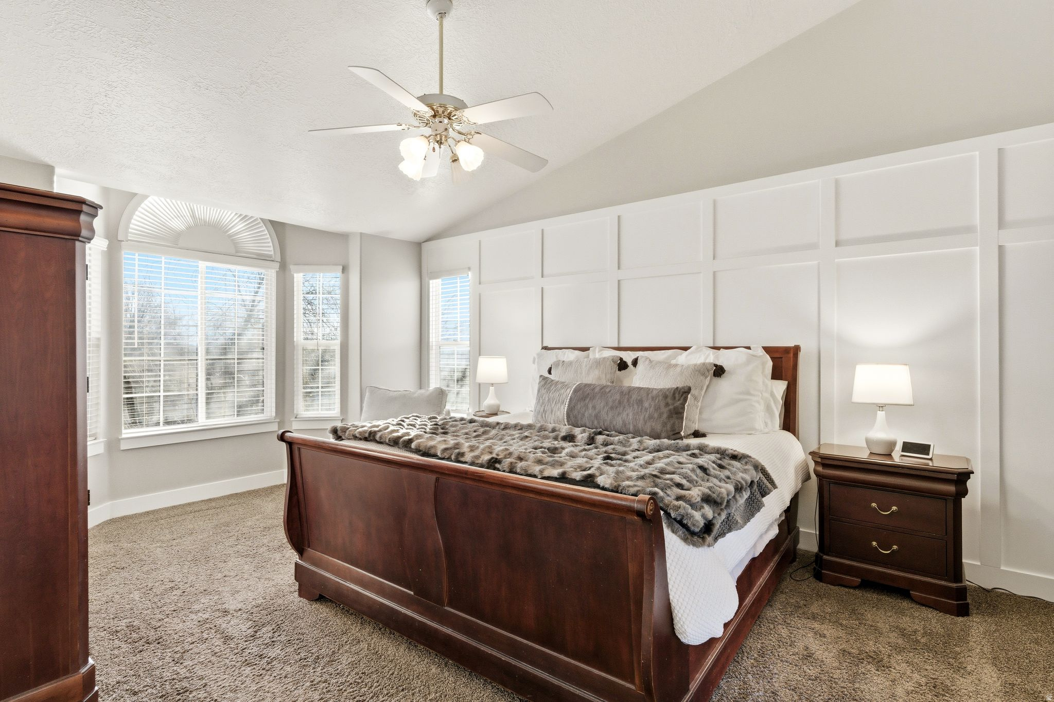 MT VIEW EST - Residential