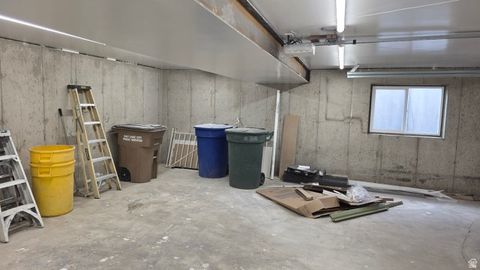 Tiny photo for 833 N STARCREST DR, Salt Lake City, UT 84116 (MLS # 2124947)