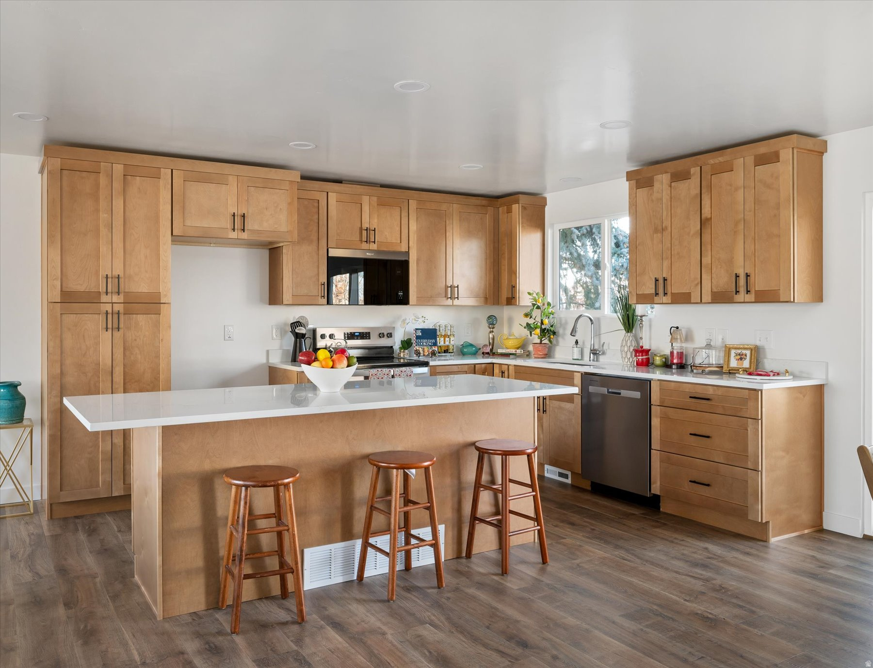 MEADOWS - Residential