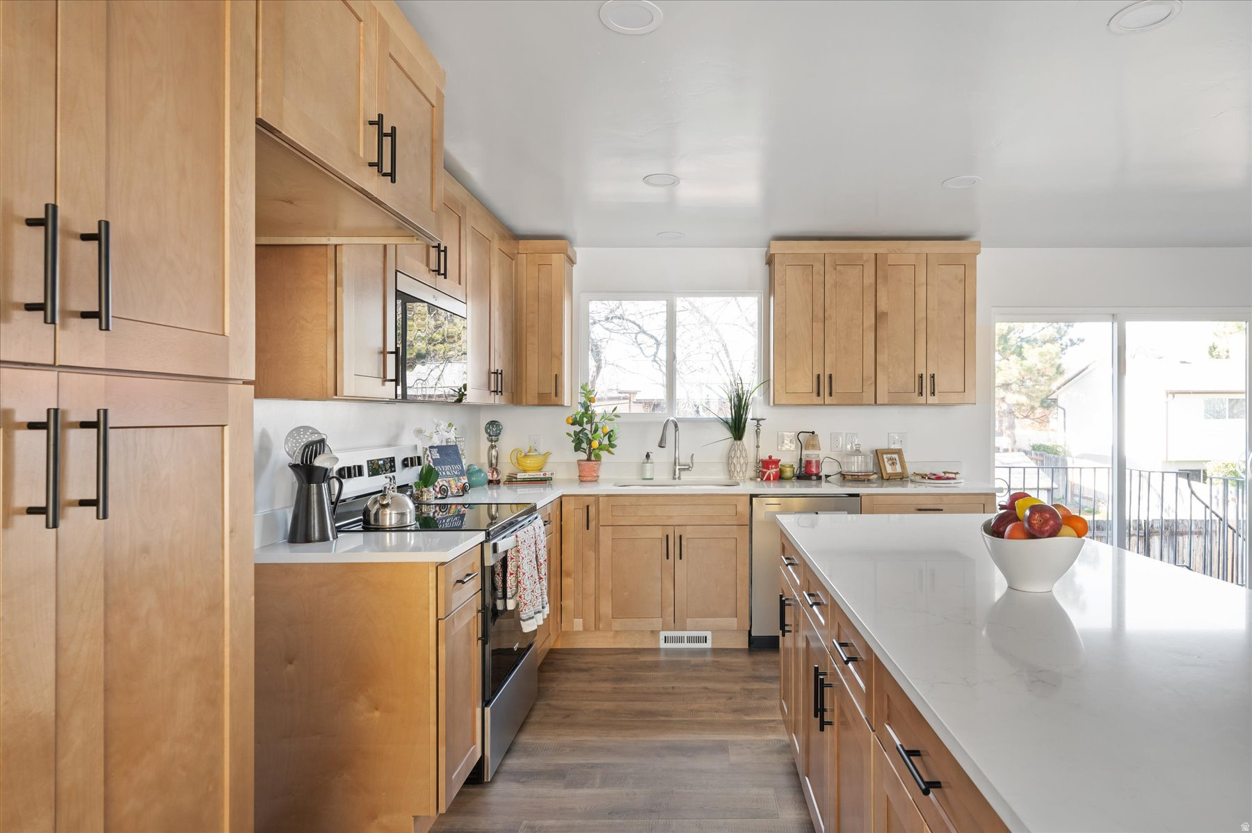 MEADOWS - Residential