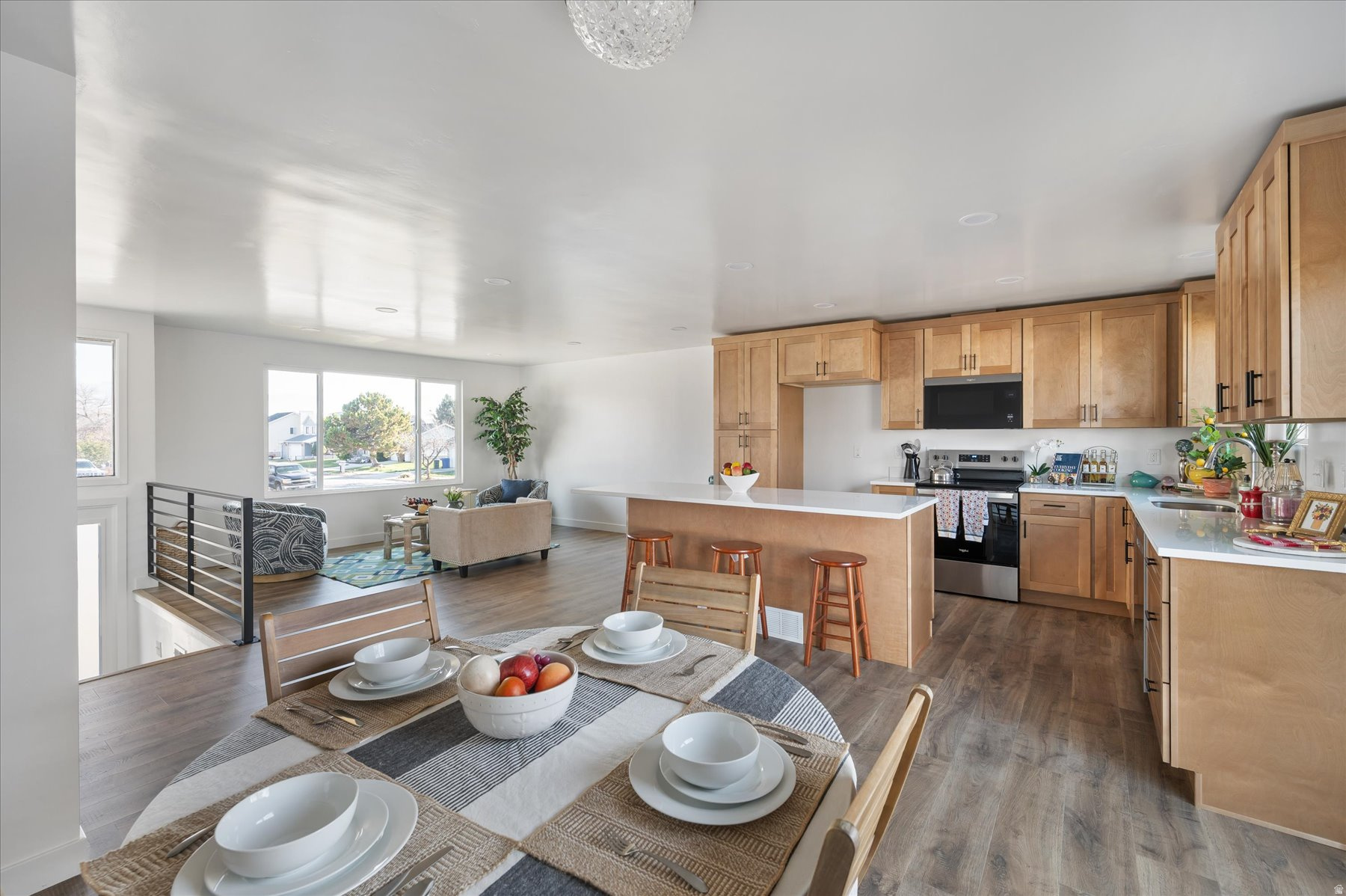 MEADOWS - Residential