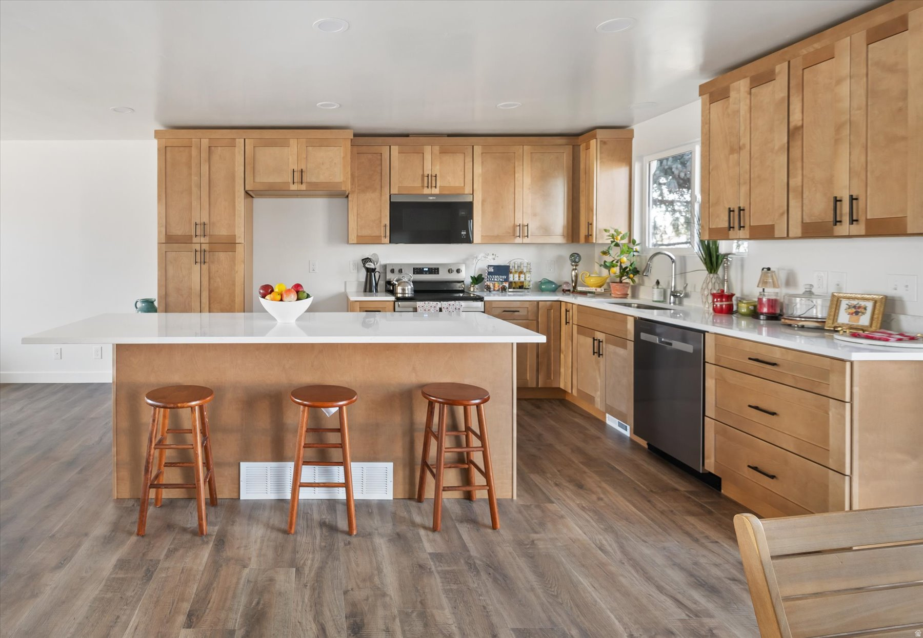 MEADOWS - Residential