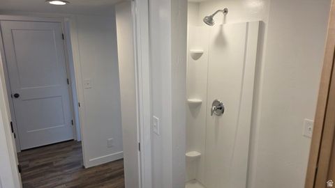 Tiny photo for 833 N STARCREST DR, Salt Lake City, UT 84116 (MLS # 2124947)