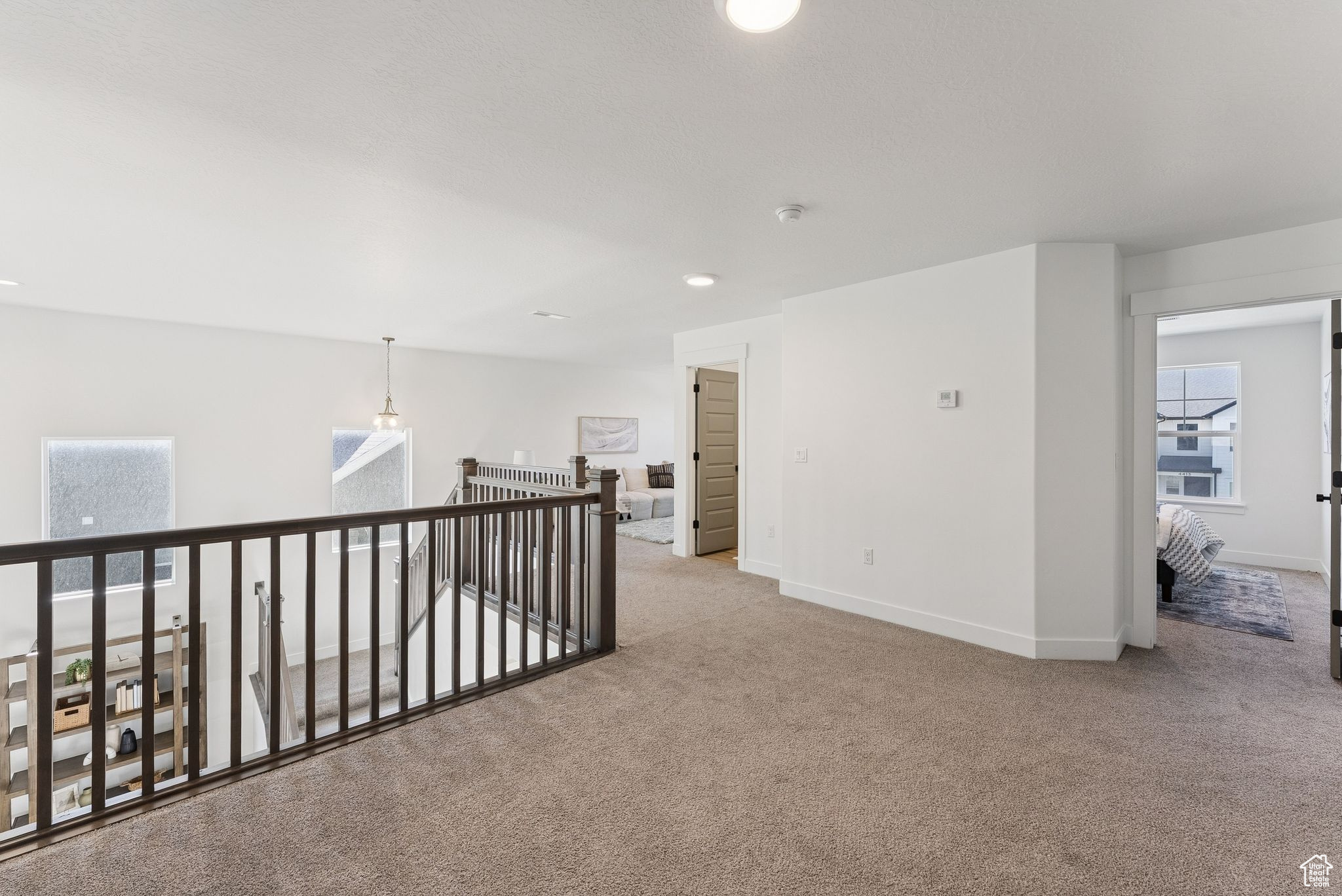 MOUNTAIN RIDGE - Residential