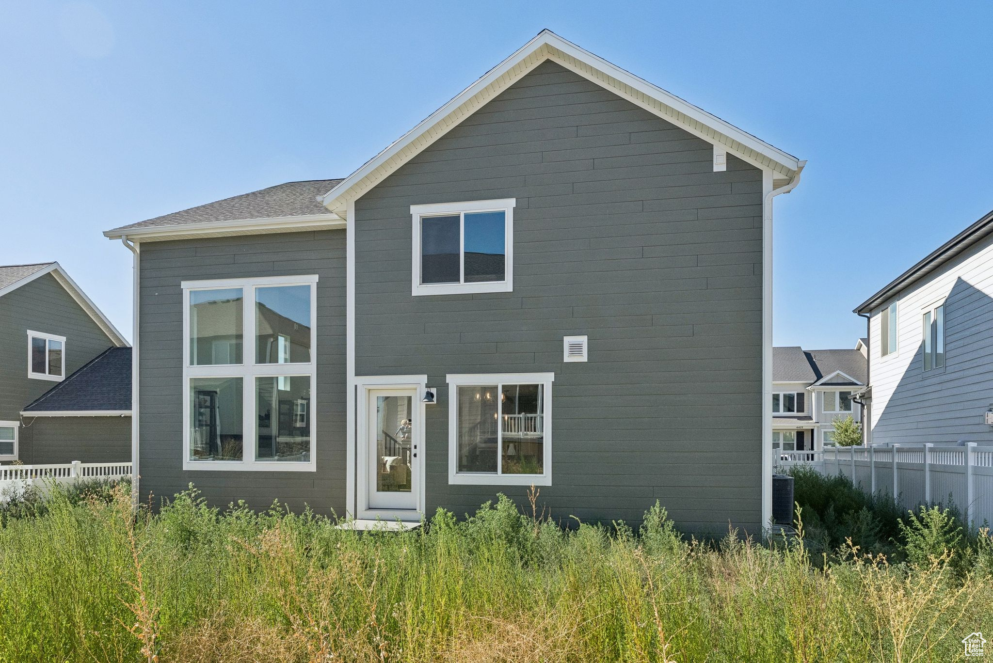 MOUNTAIN RIDGE - Residential