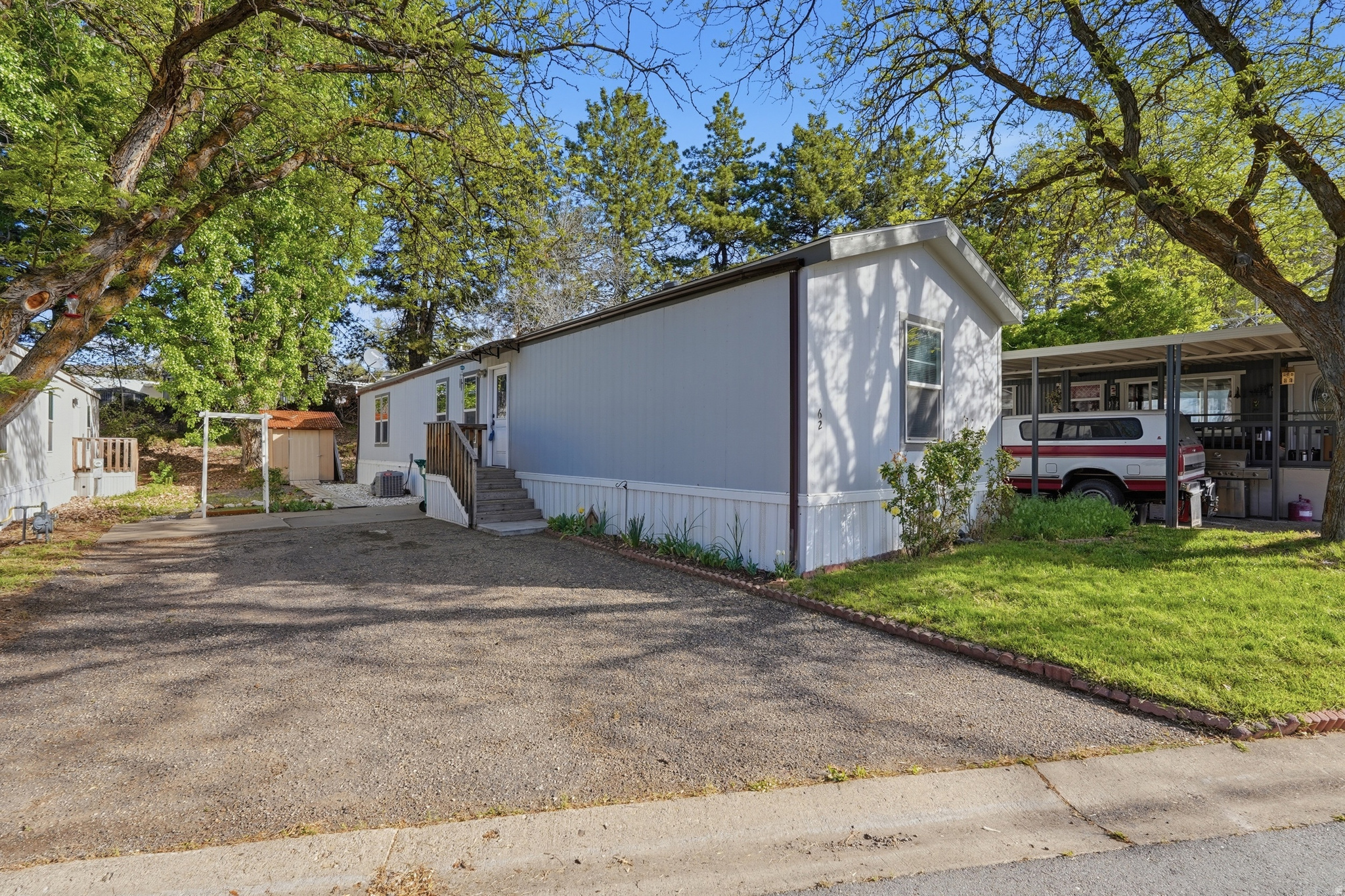 RIDGEWOOD ESTATES - Residential