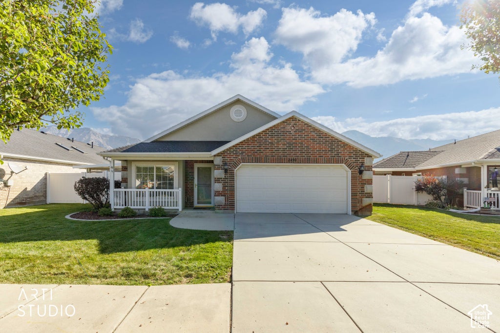 Photo of 2490 N DORCHESTER AVE, Harrisville, UT 84414 (MLS # 2191190)