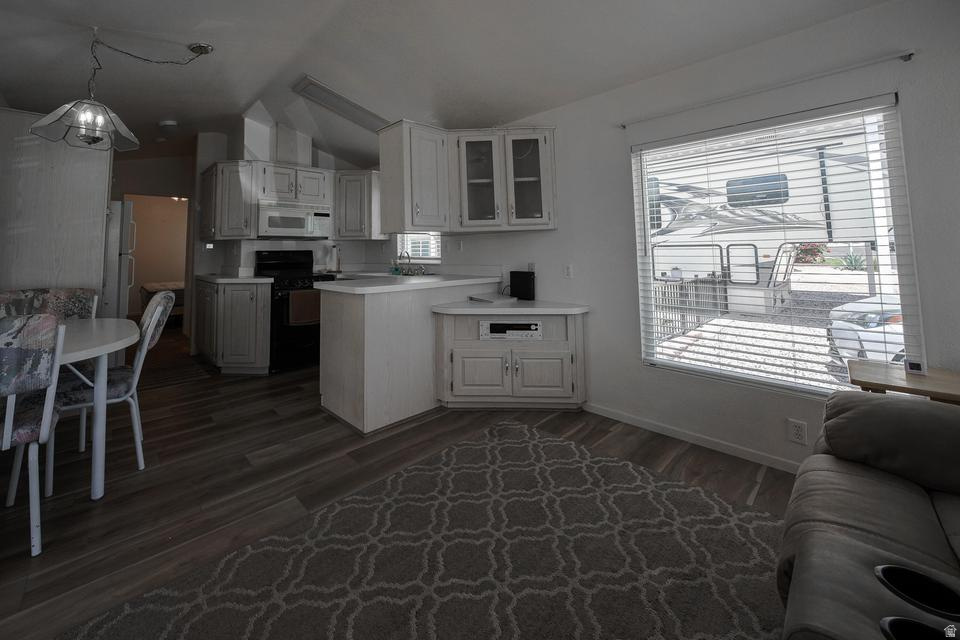 CHEROKEE SPRINGS - Residential
