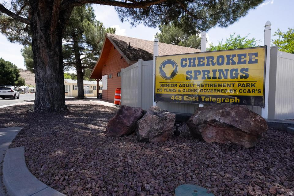 CHEROKEE SPRINGS - Residential
