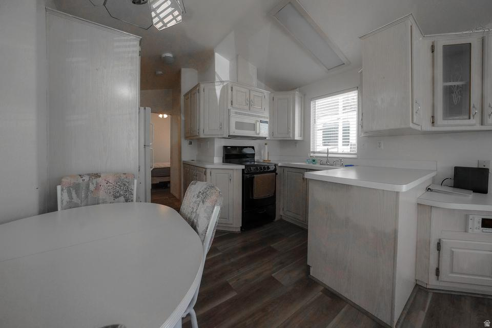 CHEROKEE SPRINGS - Residential