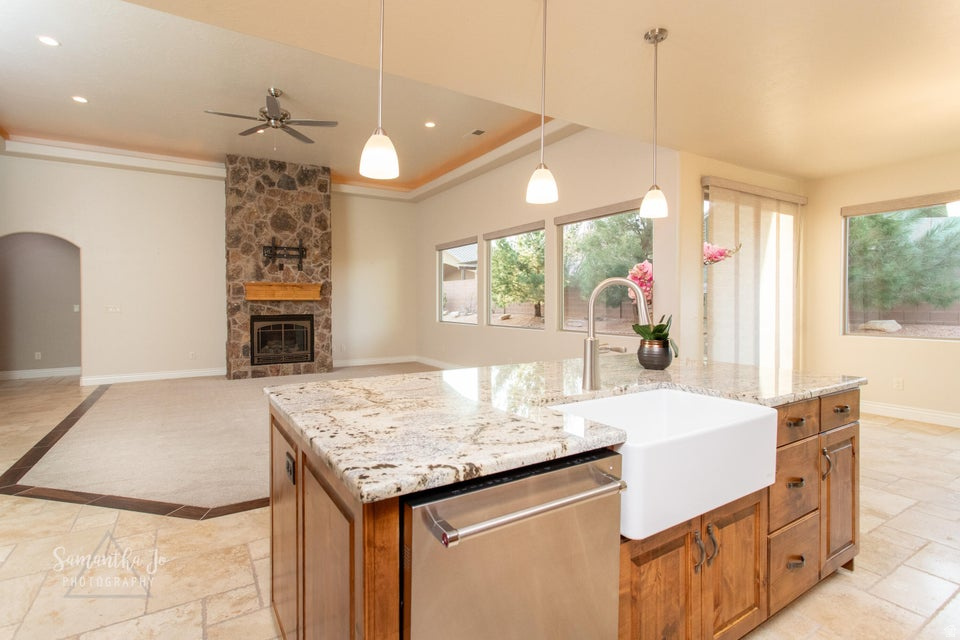 DESERT PLATEAU PH 3 - Residential