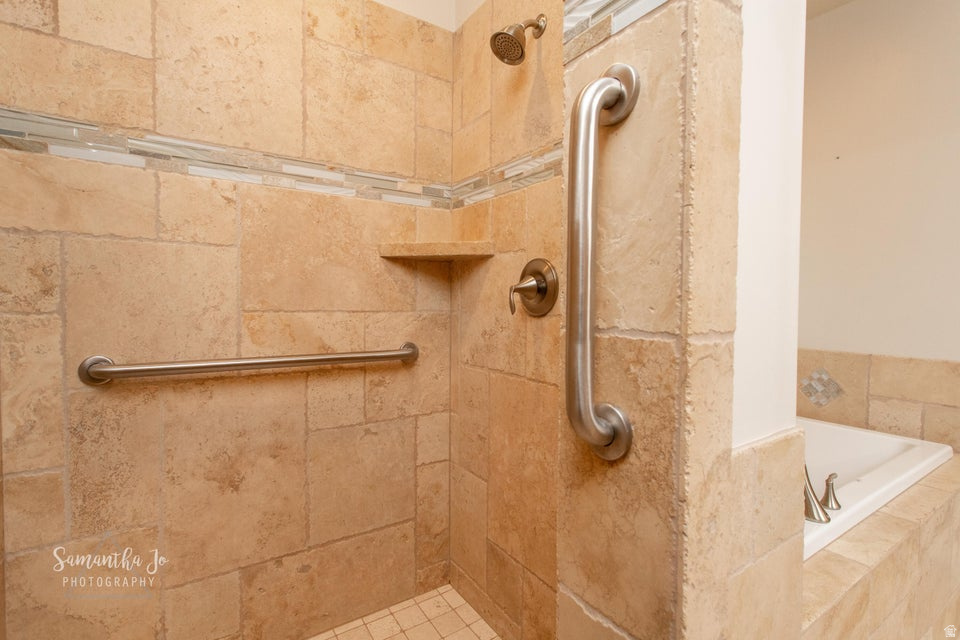 DESERT PLATEAU PH 3 - Residential