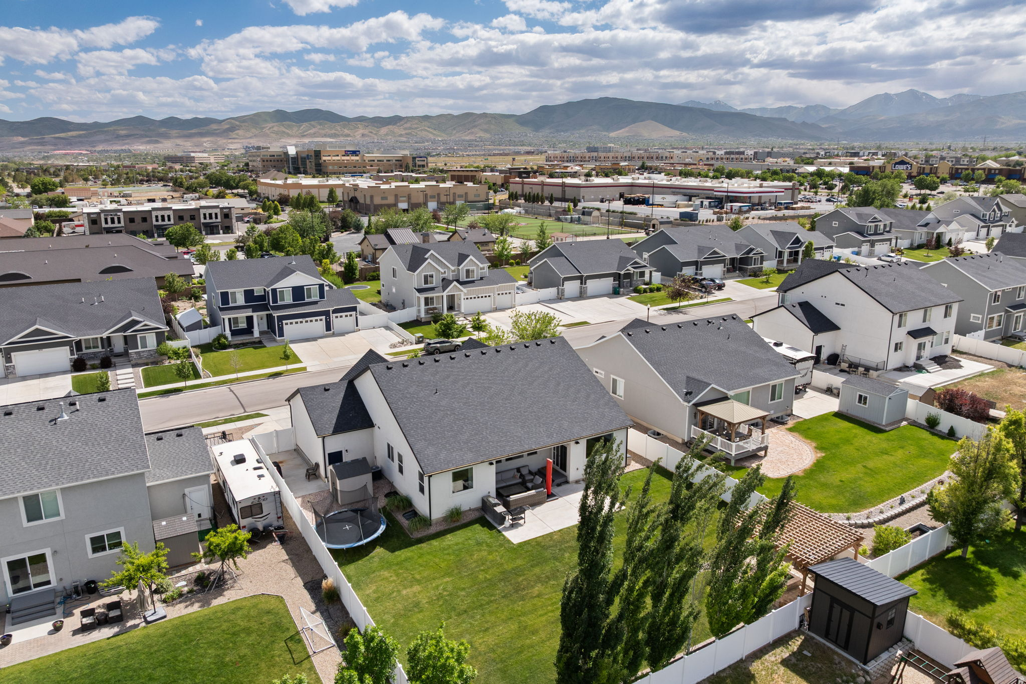 MCINTYRE FARMS - Residential