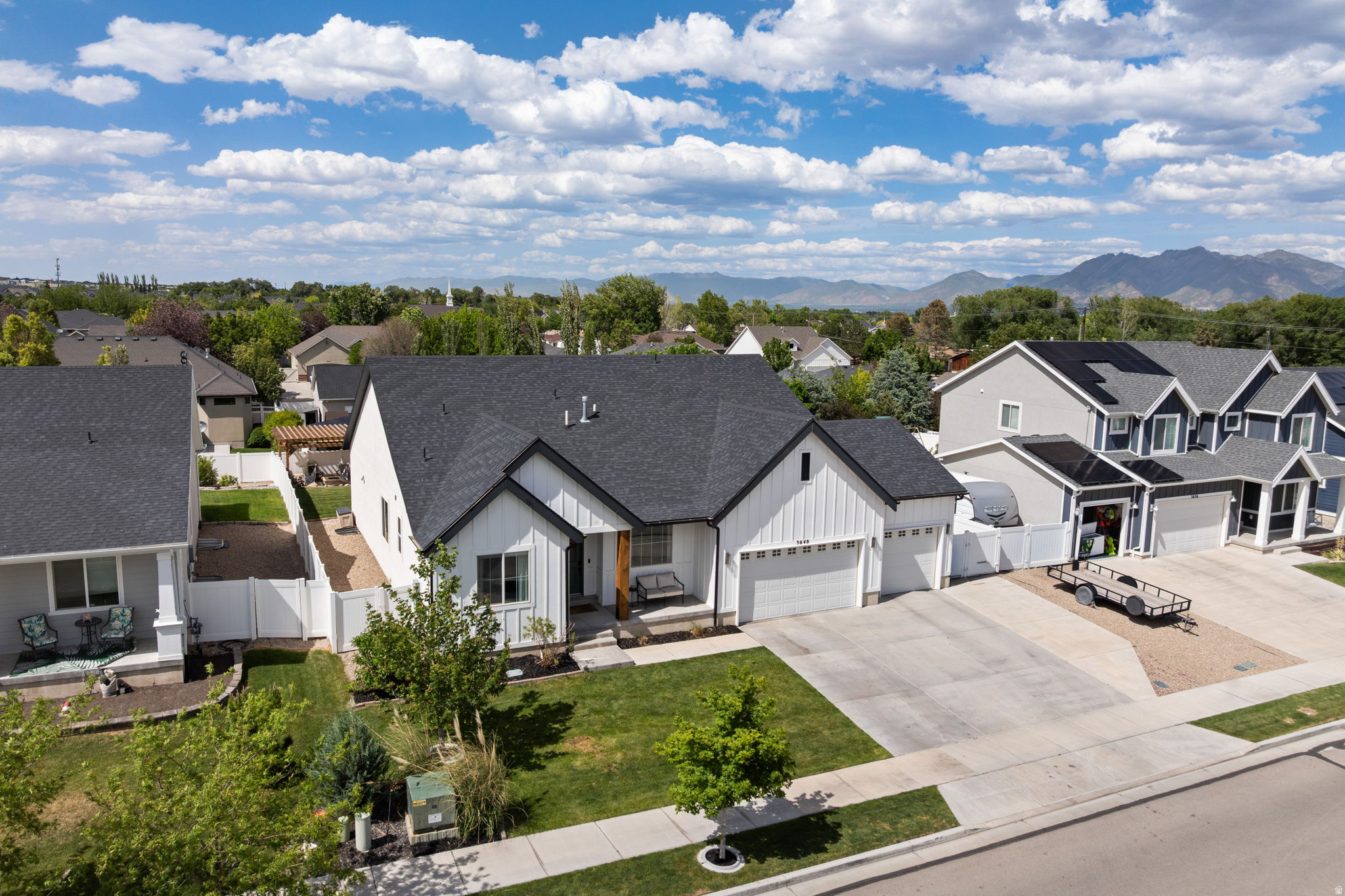 MCINTYRE FARMS - Residential