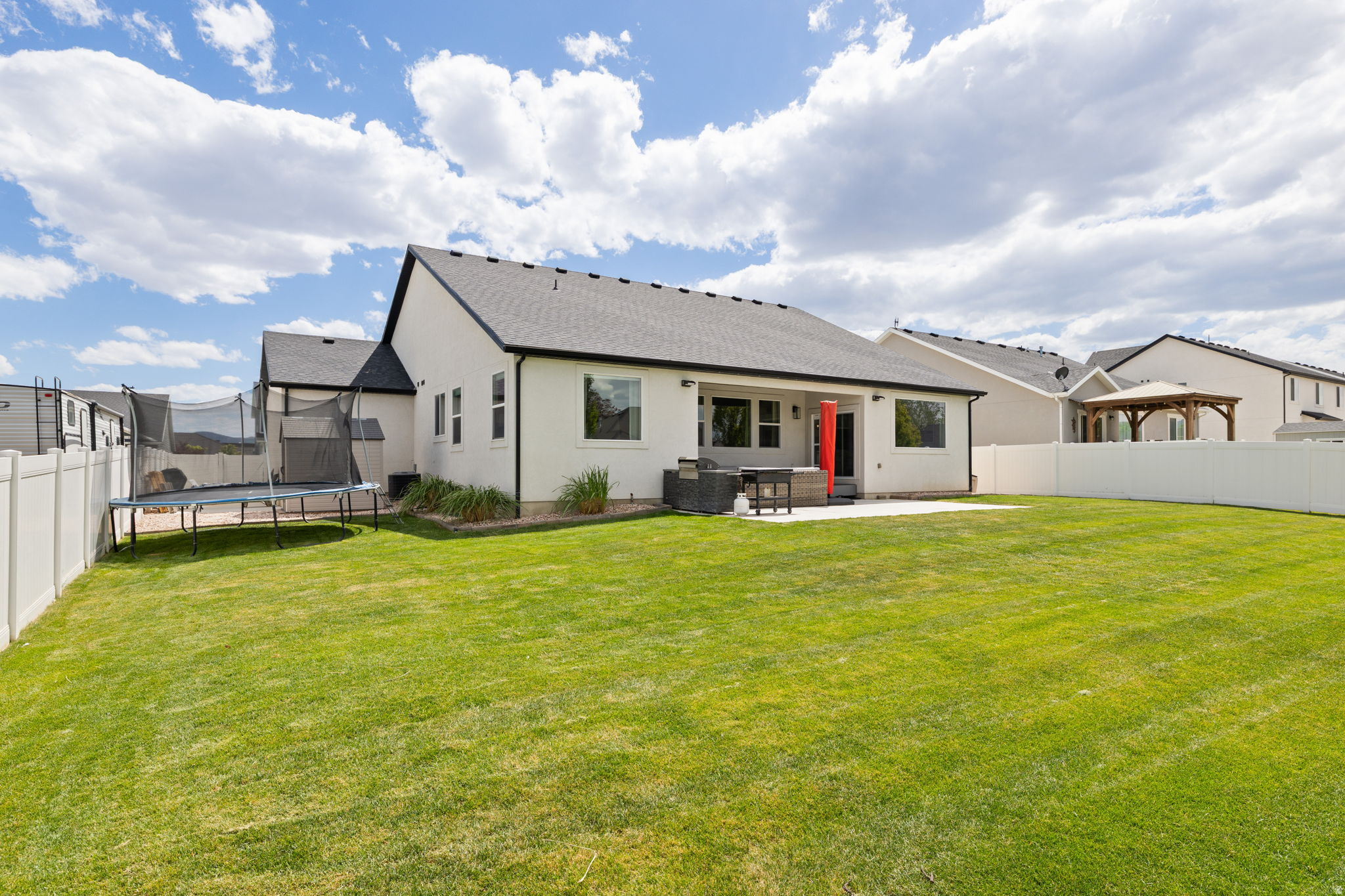 MCINTYRE FARMS - Residential