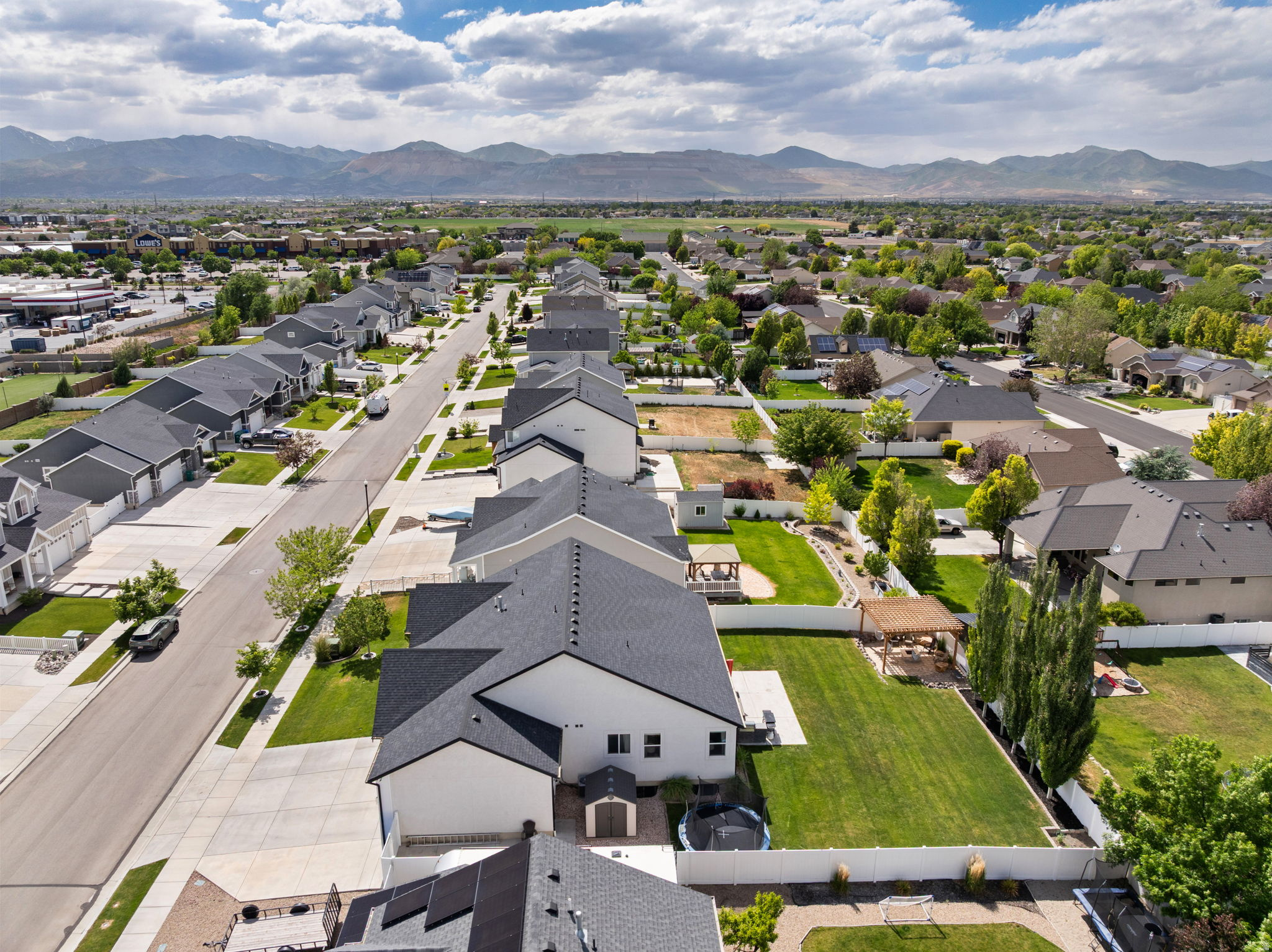 MCINTYRE FARMS - Residential