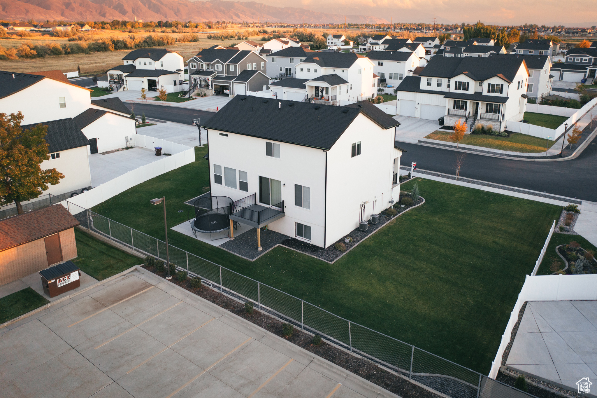 DAHLIA ESTATES PH 1 - Residential