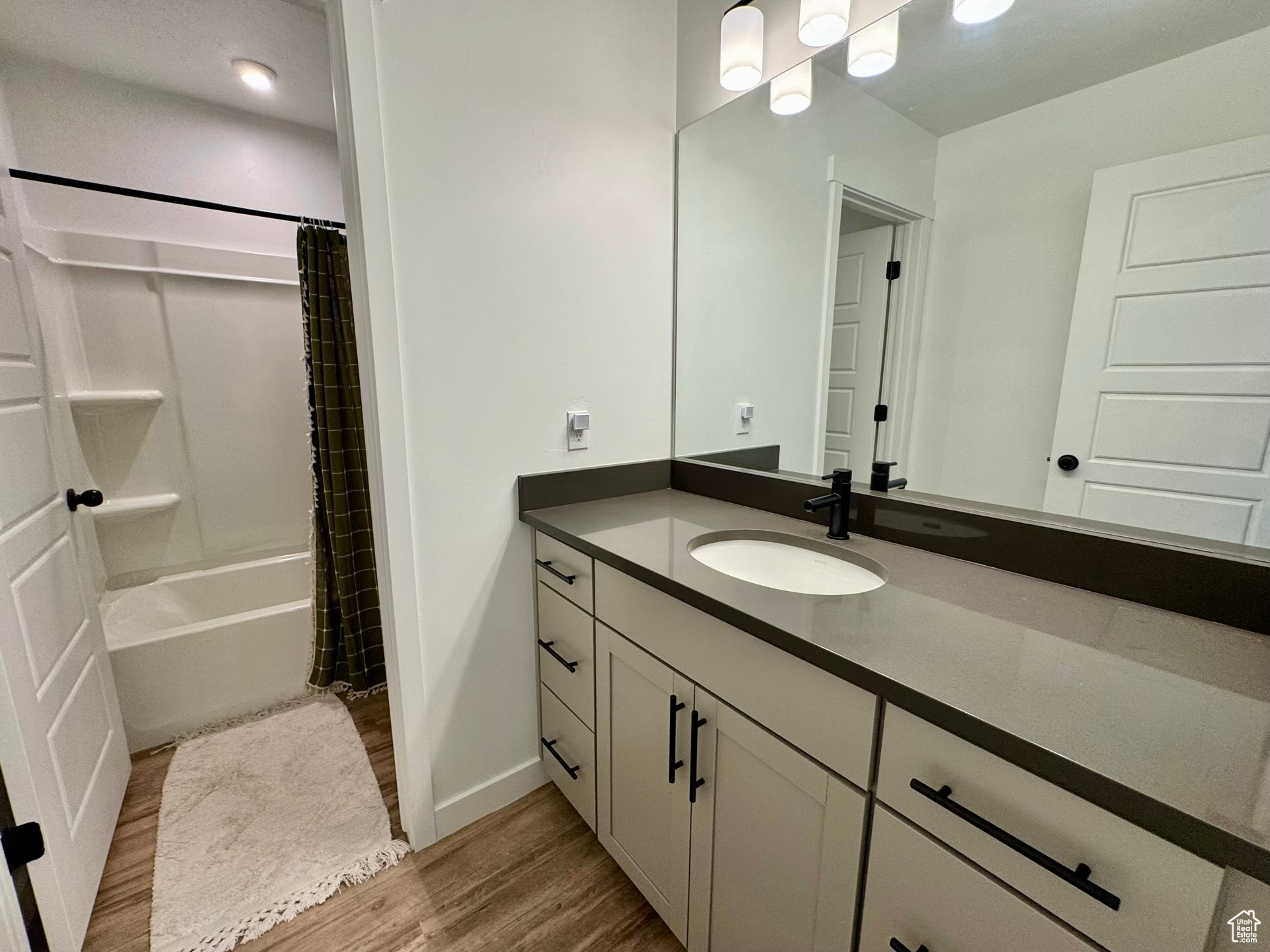 DAHLIA ESTATES PH 1 - Residential